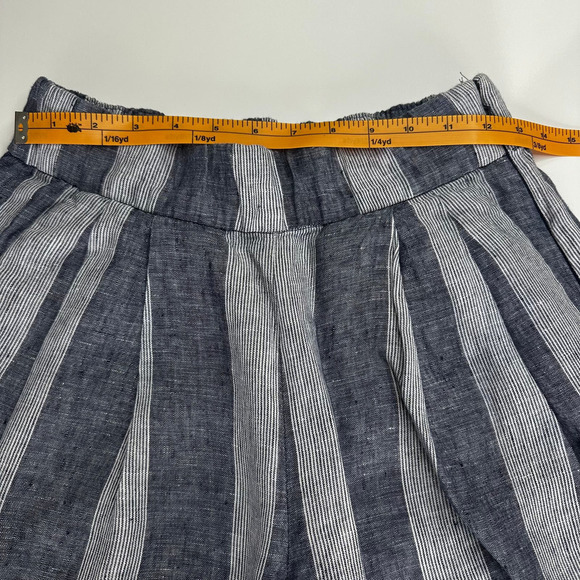 GAP White/Blue Striped Pleated Capri Palazzo Pants- 2 - Picture 7 of 7